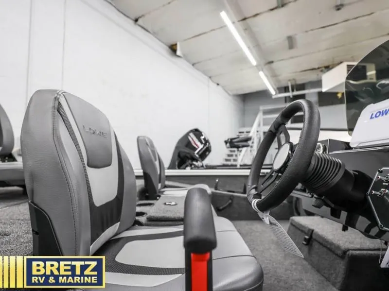 Slide: The Image of Stinger 5 Series 195 Bass 2025 - 15