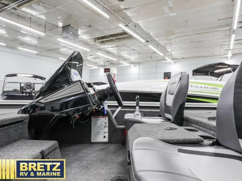 Slide: The Image of Stinger 5 Series 195 Bass 2025 - 20