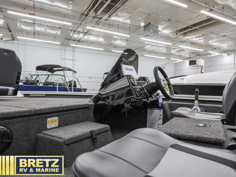 Slide: The Image of Stinger 5 Series 195 Bass 2025 - 21