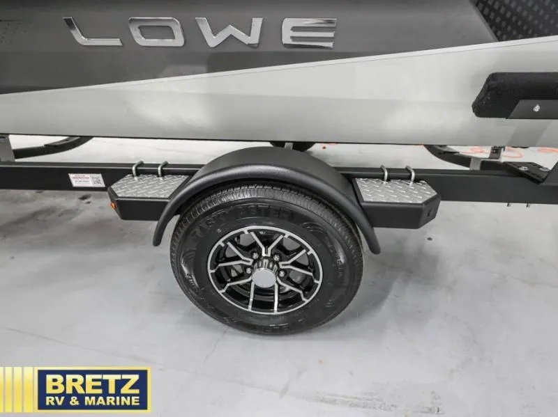 Slide: The Image of Stinger 5 Series 195 Bass 2025 - 25