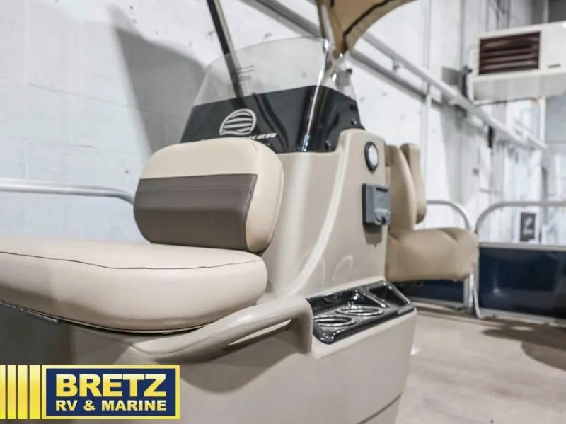 Slide: The Image of Bass Buggy 16 XL Select 2025 - 17