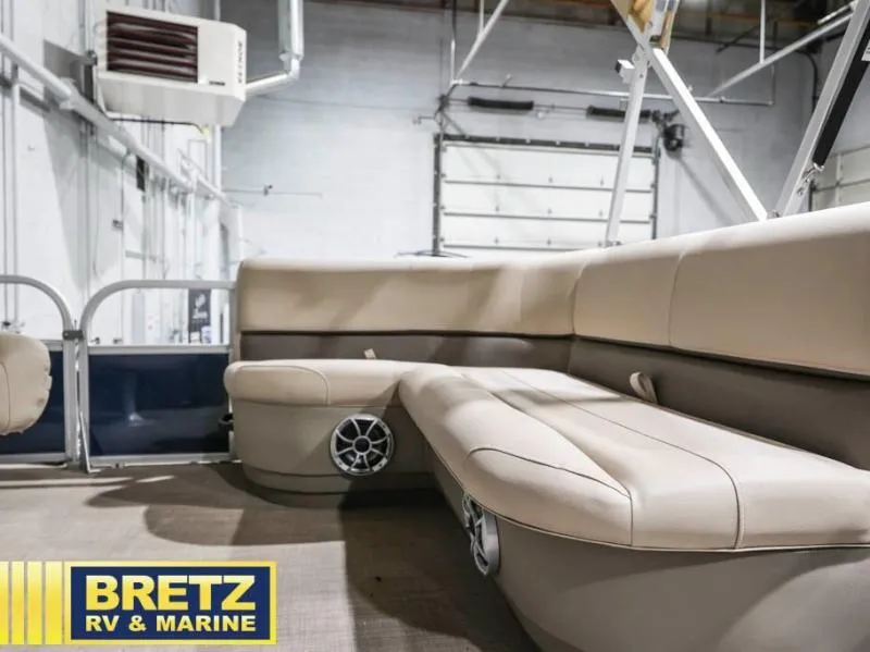 Slide: The Image of Bass Buggy 16 XL Select 2025 - 19