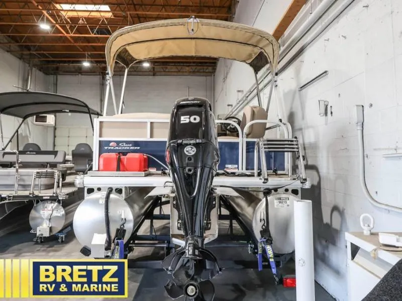 Slide: The Image of Bass Buggy 16 XL Select 2025 - 7