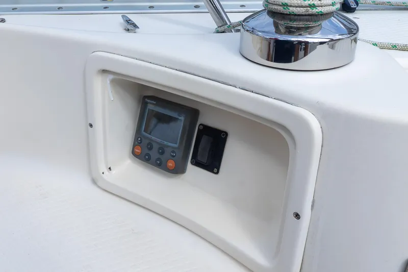 Slide: The Image of Control panel on 2011 Hake Seaward 32 RK sailboat deck. - 18