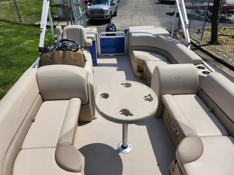 Slide: The Image of Avalon LSZ Cruise II - 20' 2019 - 12