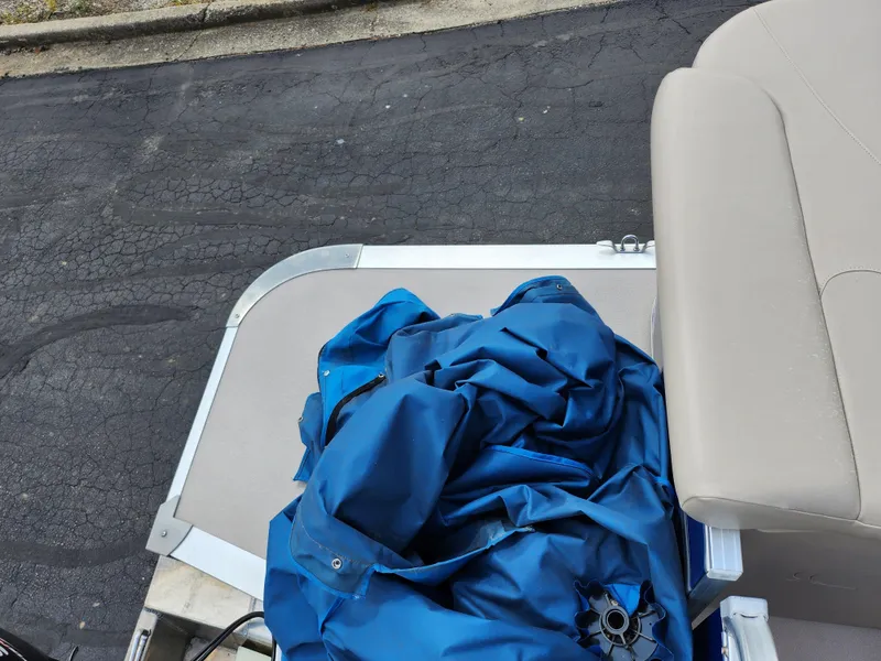 Slide: The Image of Avalon LSZ Cruise II - 20' 2019 - 19