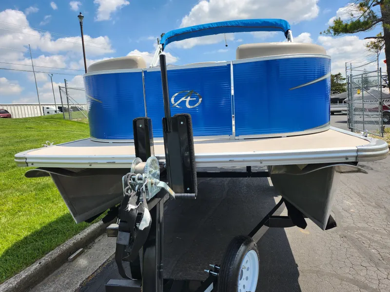 Slide: The Image of Avalon LSZ Cruise II - 20' 2019 - 6