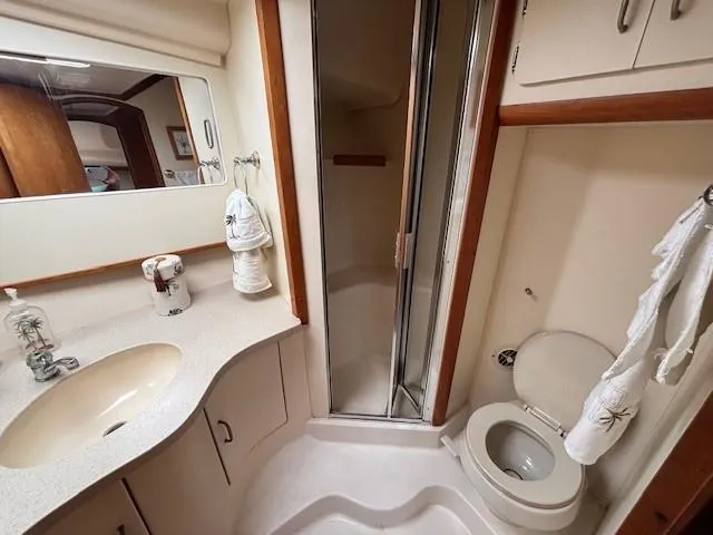 Slide: The Image of Luhrs 40 Convertible 2003 - 15