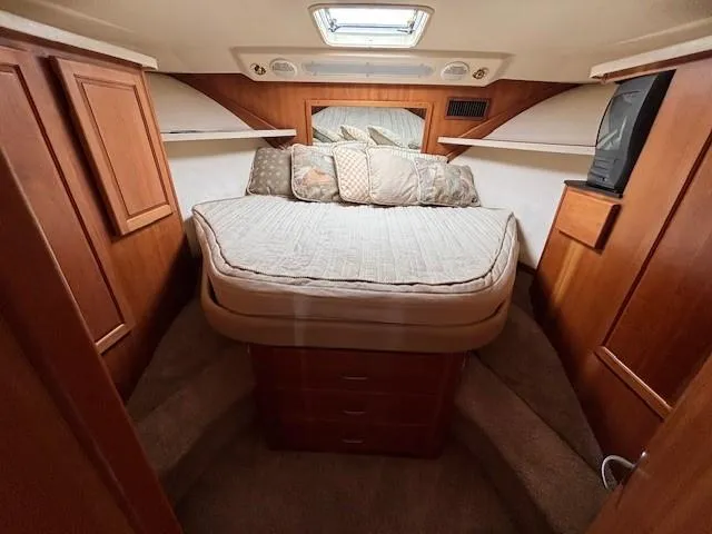 Slide: The Image of Luhrs 40 Convertible 2003 - 16