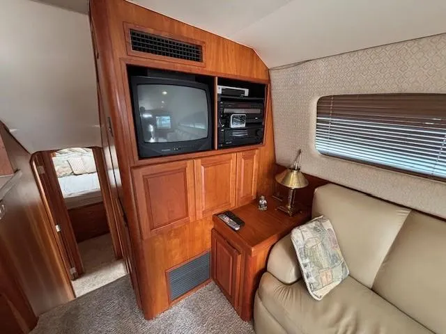 Slide: The Image of Luhrs 40 Convertible 2003 - 9