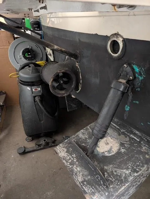 Slide: The Image of 2010 Mainship Pilot 31 boat maintenance area with equipment and tools. - 6