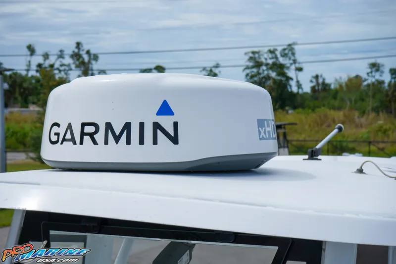 Slide: The Image of Garmin xHD radar on 2022 Sea Hunt GAMEFISH 27 CB boat roof. - 44