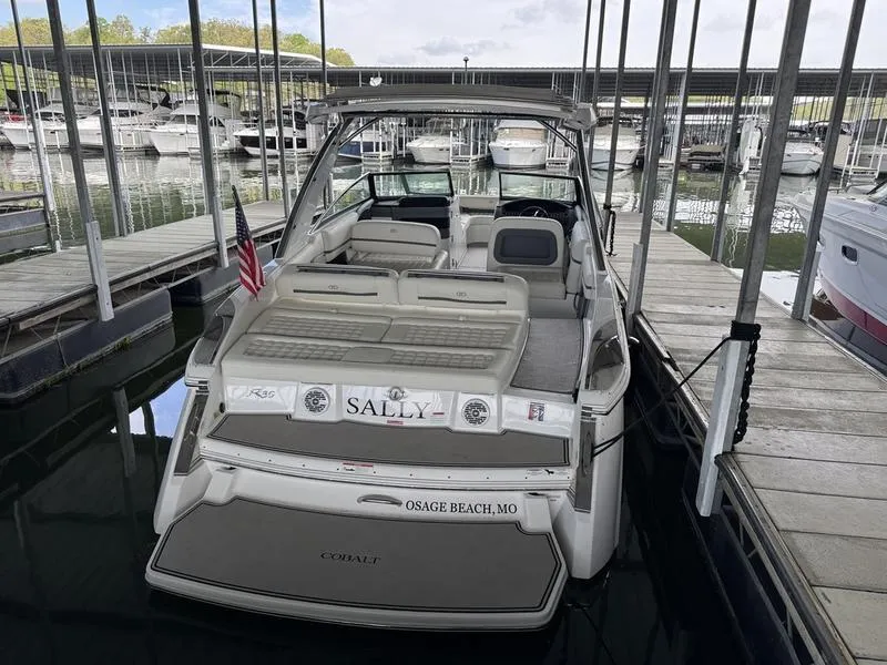 Slide: The Image of 2018 Cobalt R30 boat docked at Osage Beach marina. - 8