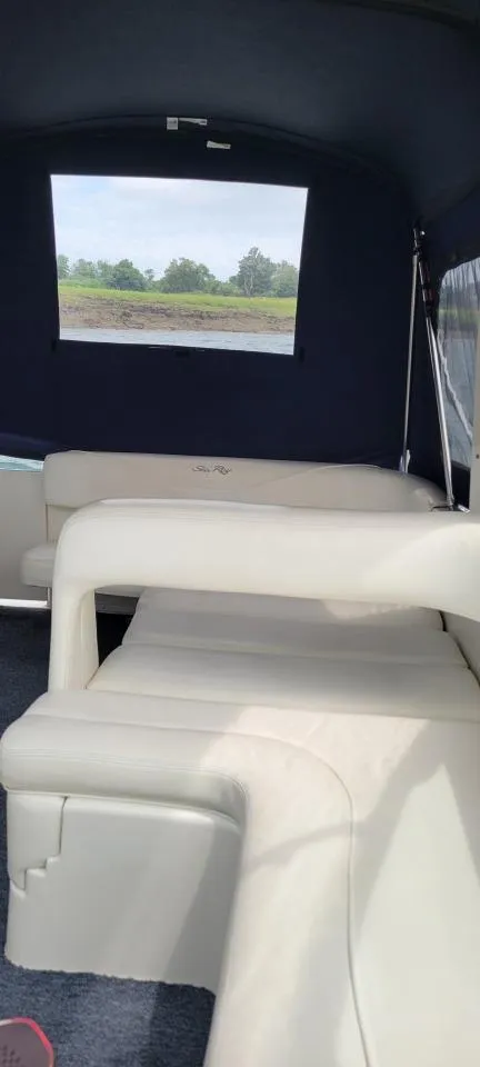 Slide: The Image of Sea Ray Sundancer 260 2004 - 54