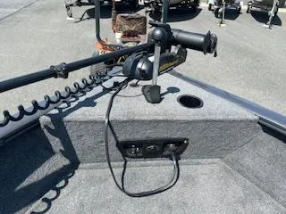 Slide: The Image of 2015 Tracker Pro Guide V-175 SC boat with mounted trolling motor. - 11