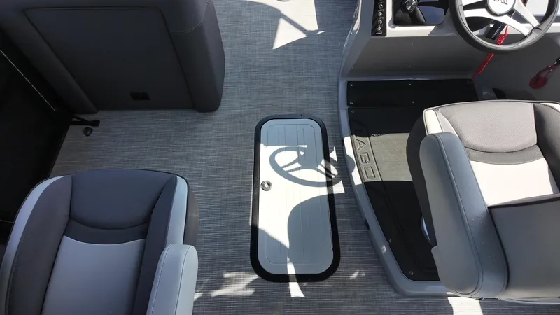 Slide: The Image of Interior of 2025 Viaggio Z22S boat with modern seating and steering wheel. - 43