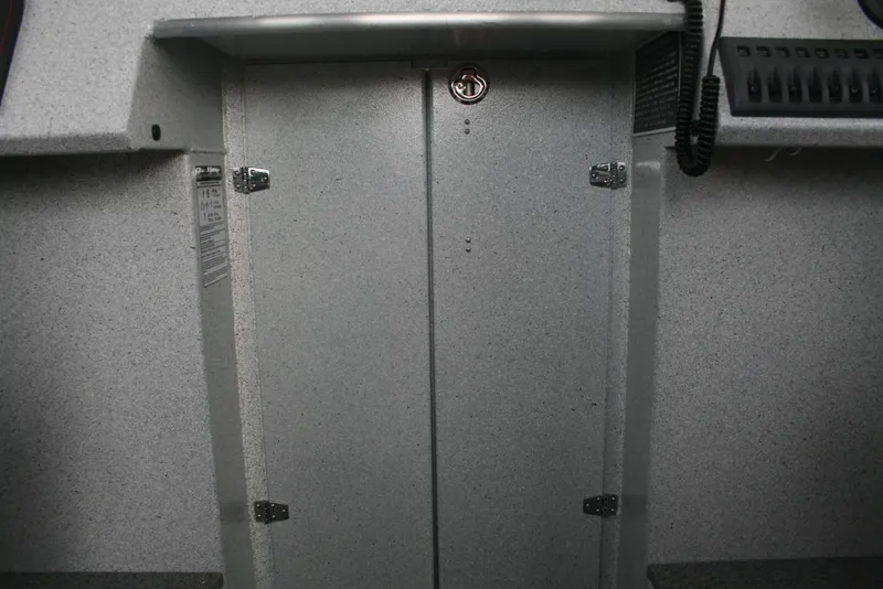 Slide: The Image of Interior view of 2017 North River 2500 S Sew Hawk OS boat cabin door. - 31