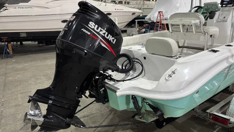 Slide: The Image of Glasstream 221cc 2012 - 19