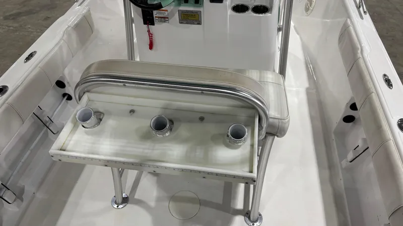 Slide: The Image of Glasstream 221cc 2012 - 2