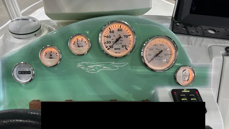 Slide: The Image of Glasstream 221cc 2012 - 4