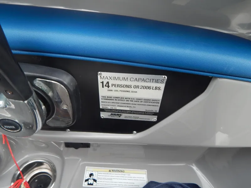 Slide: The Image of 2016 Chaparral 246 SSi boat capacity label, maximum 14 persons or 2006 lbs. - 35