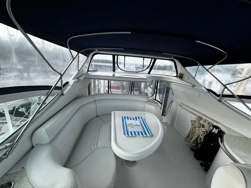 Slide: The Image of 2001 Carver 466 Motor Yacht - 15