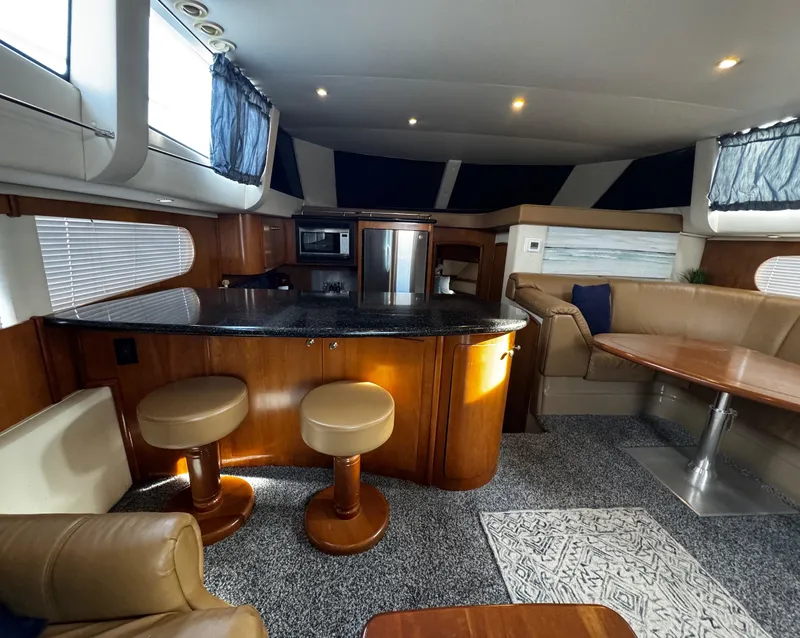 Slide: The Image of 2001 Carver 466 Motor Yacht - 40