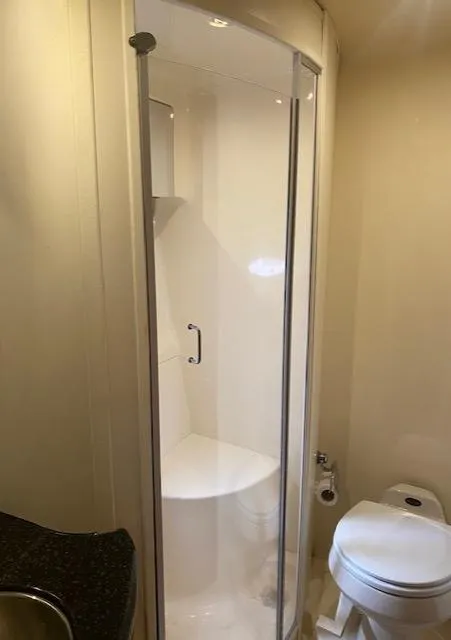 Slide: The Image of 2001 Carver 466 Motor Yacht - 57