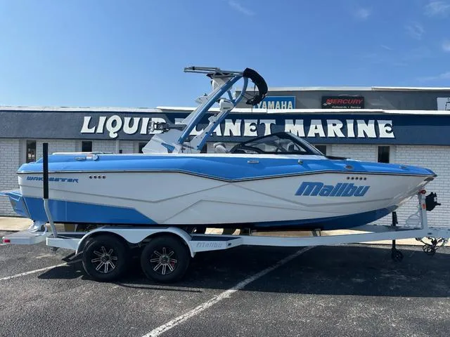 Slide: The Image of Malibu Wakesetter 22 LSV 2025 - 3