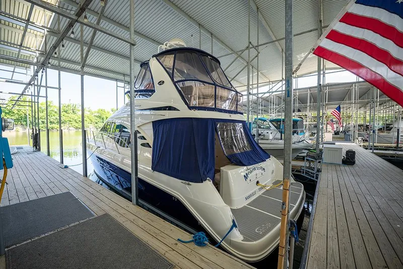 Slide: The Image of Port quarter profile (in slip) - 48