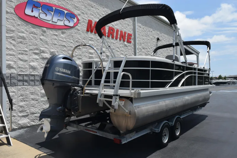 Slide: The Image of 2022 Bennington SX 23 Stern Lounge pontoon boat at GSPS Marine dealership. - 4