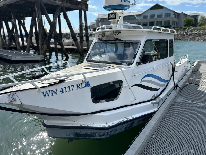 The Image of 2002 ACB 23/26 Explorer boat docked at marina with registration number WN 4117 RL. - 0