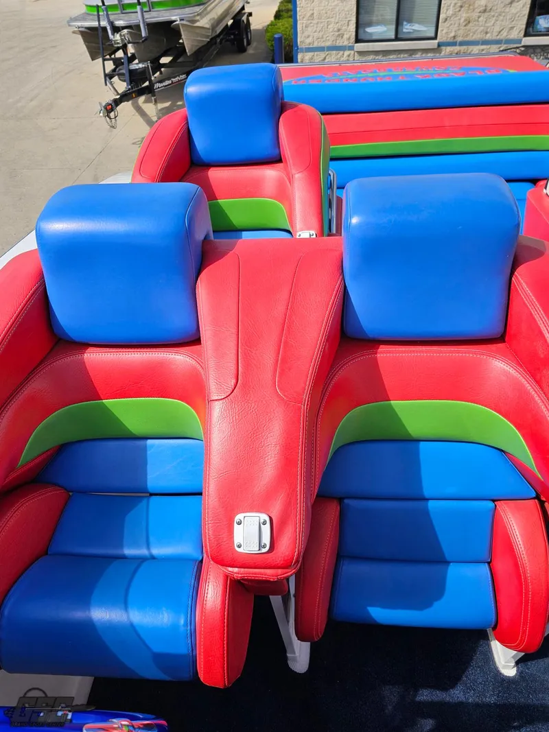 Slide: The Image of Black Thunder 460 Sc 2002 - 81