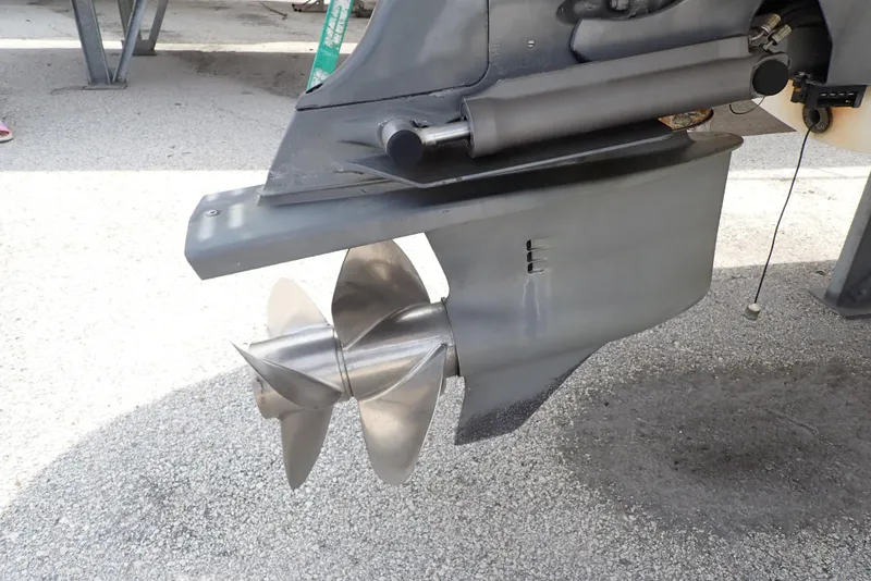 Slide: The Image of Monterey 270 Cruiser 2005 - 69