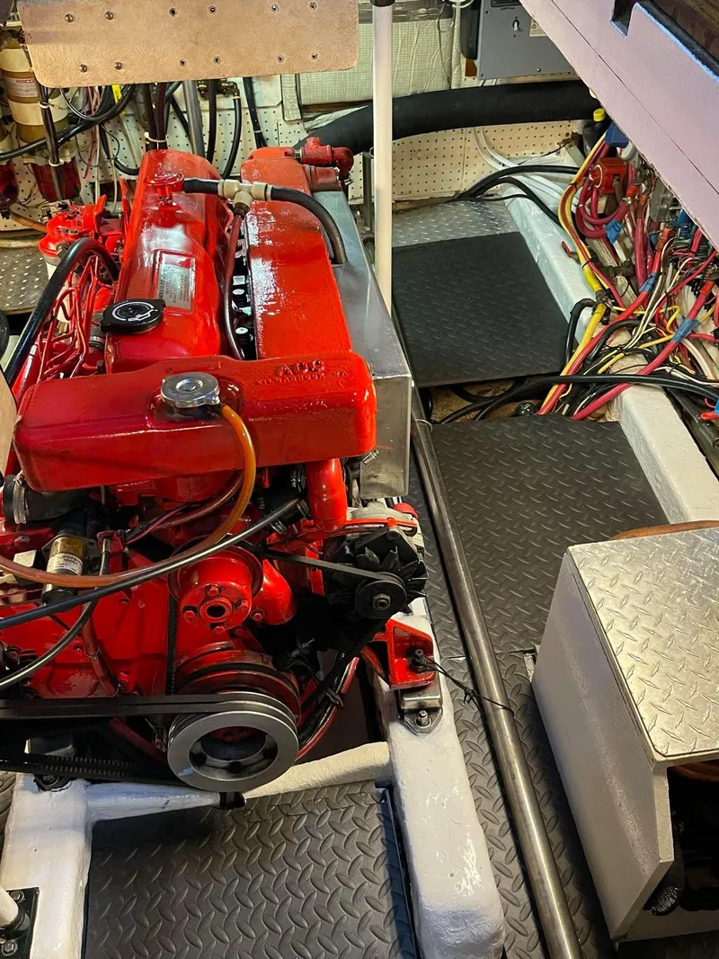 Slide: The Image of Albin 45 Command Bridge 1981 - 50