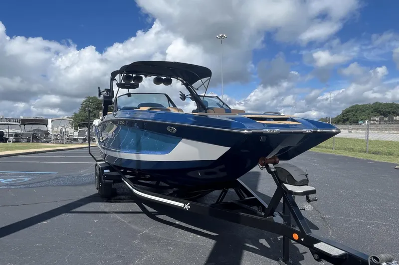 Slide: The Image of MasterCraft X24 2024 - 6