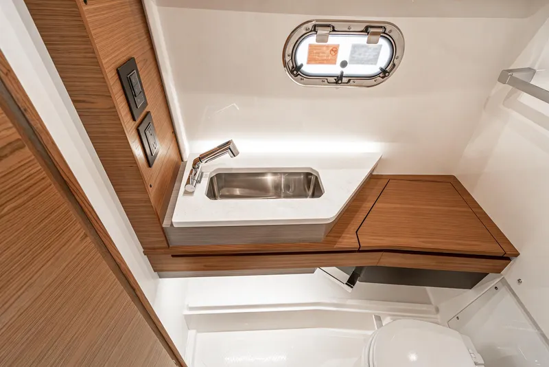 Slide: The Image of Tiara 34 LS 2024 - 55