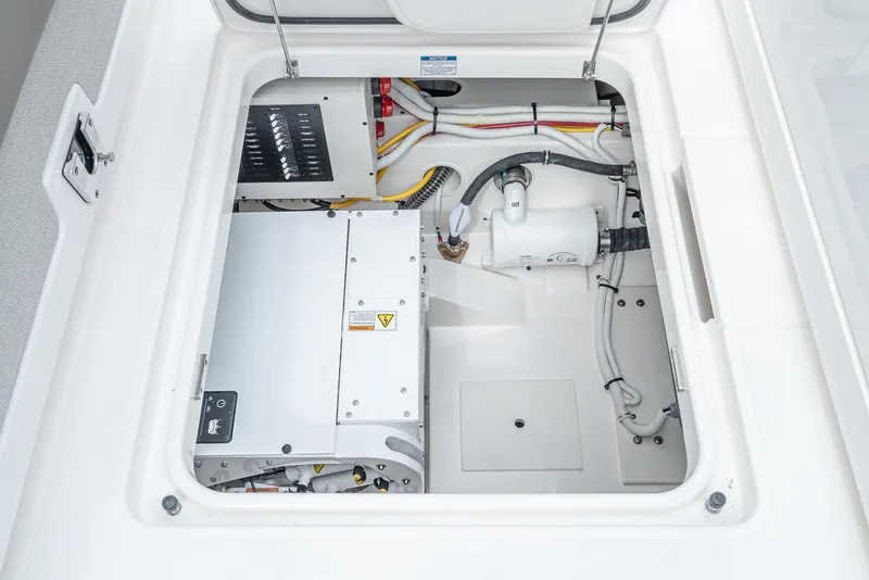 Slide: The Image of Tiara 34 LS 2024 - 57