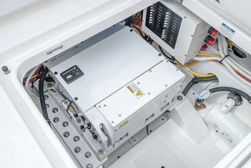 Slide: The Image of Tiara 34 LS 2024 - 58