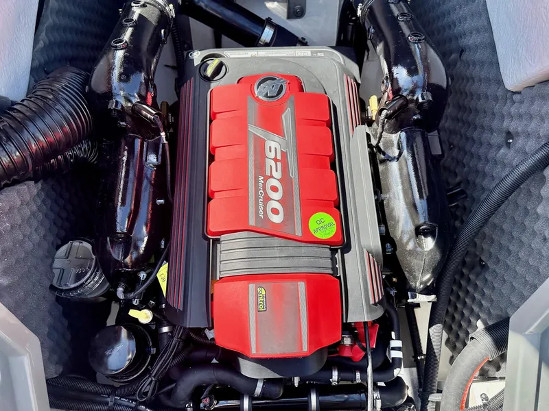 Slide: The Image of Heyday Wake Boats H20 w/ 6.2L w/ 320HP! 2025 - 15