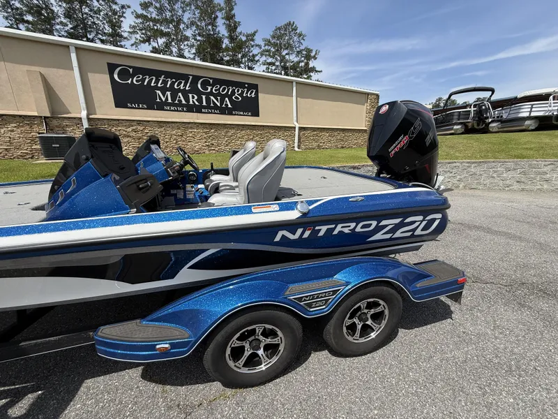 Slide: The Image of 2022 Nitro Z20 Pro boat at Central Georgia Marina, featuring sleek design and powerful engine. - 18