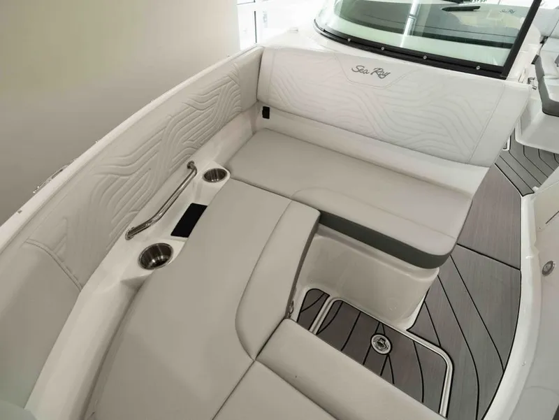 Slide: The Image of Sea Ray SDX 250 Surf 2025 - 14