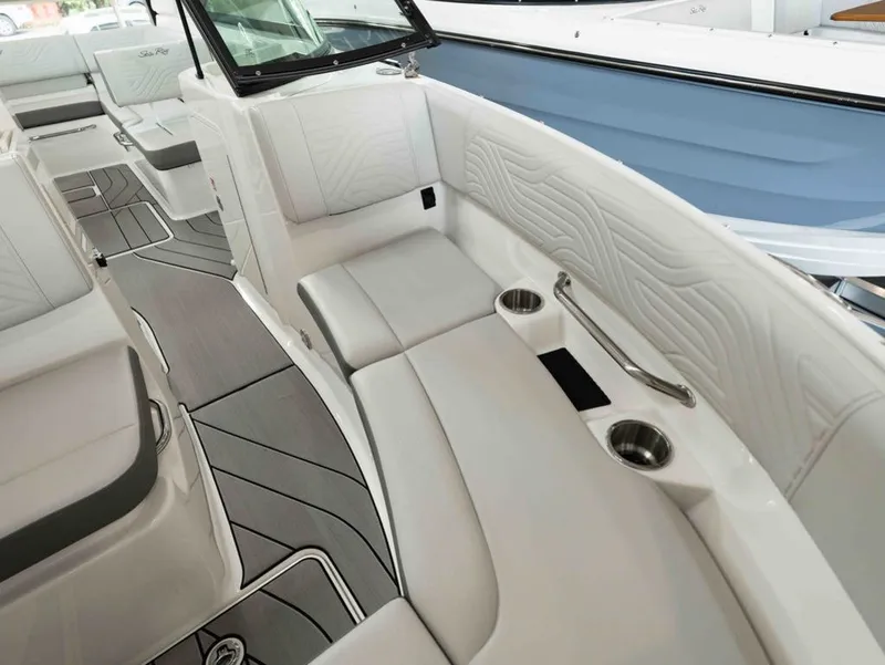 Slide: The Image of Sea Ray SDX 250 Surf 2025 - 15