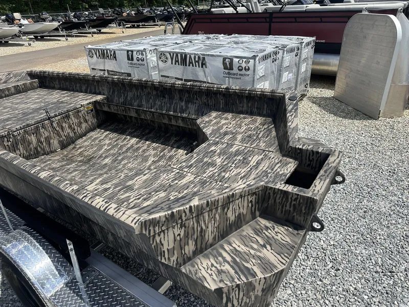 Slide: The Image of Reaper Boats 756 2025 - 5