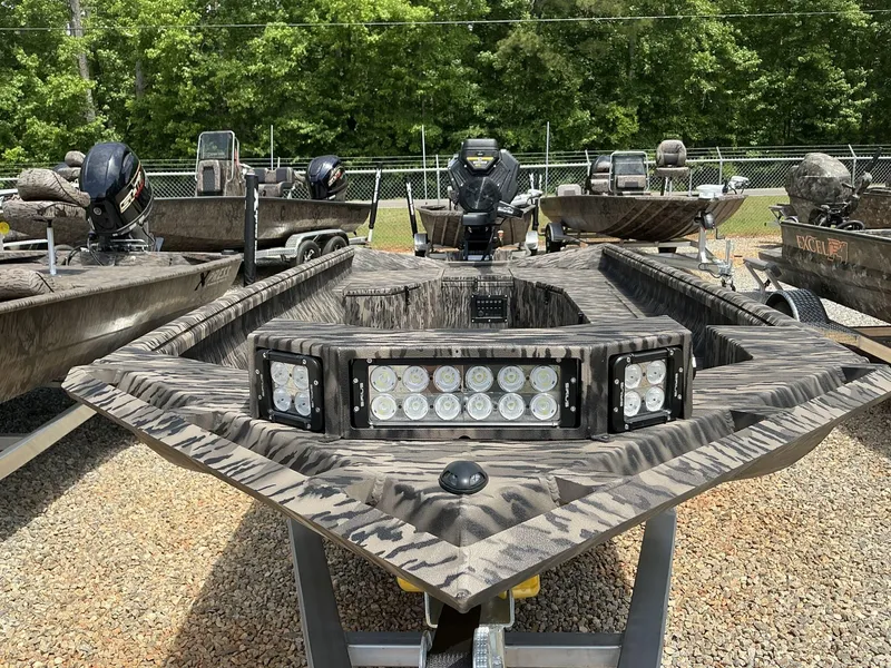 Slide: The Image of Reaper Boats 756 MUD REAPER 2025 - 6