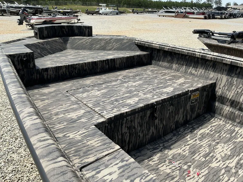 Slide: The Image of Reaper Boats 756 MUD REAPER 2025 - 9