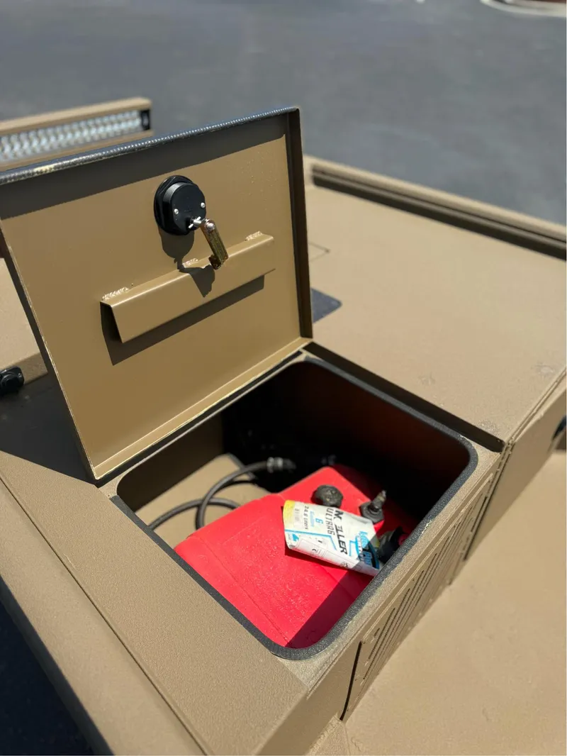 Slide: The Image of Excel Eclipse 1554 2025 - 20