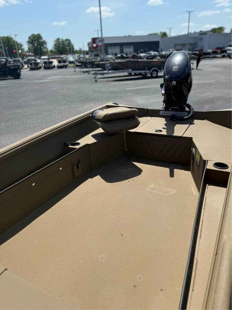 Slide: The Image of Excel Eclipse 1554 2025 - 23