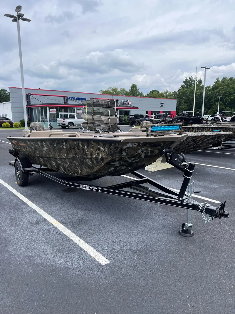 The Image of Excel 1751 SIDE CONSOLE RIVER WARRIOR 2025 - 1