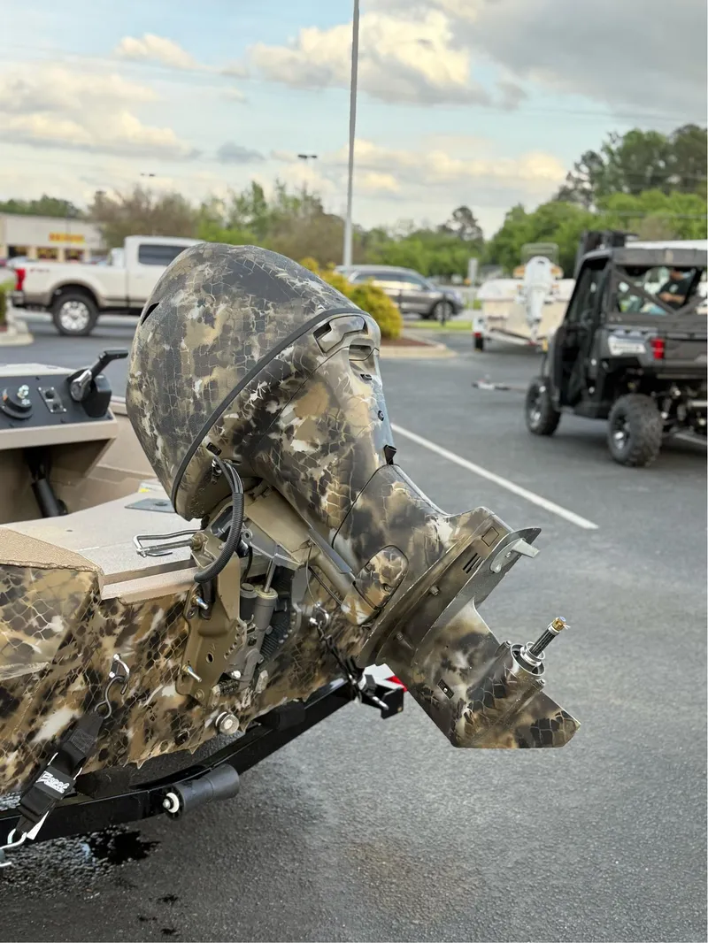 Slide: The Image of Excel 1751 SIDE CONSOLE RIVER WARRIOR 2025 - 13